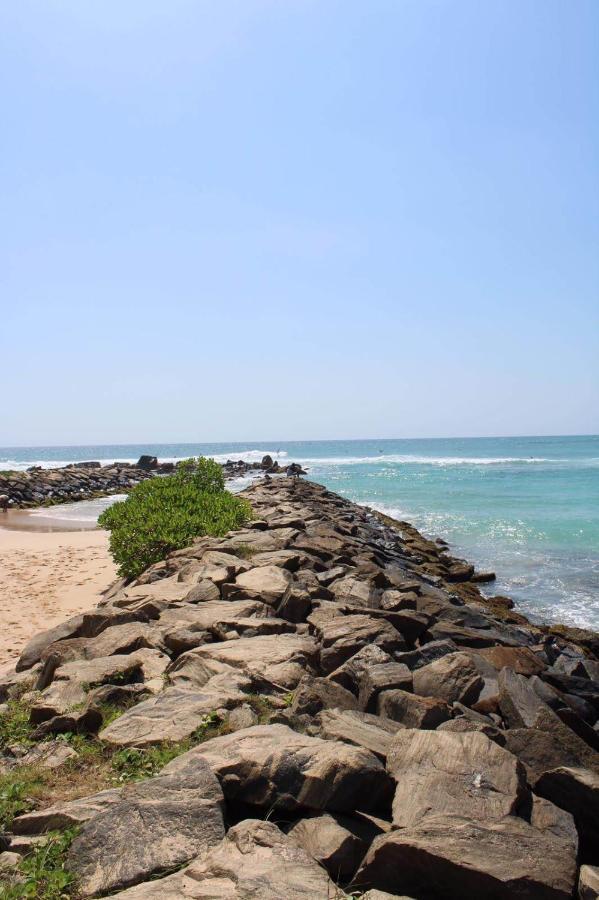 Colonial Surfing Villa Hostel & Home Stay Midigama East Exterior foto